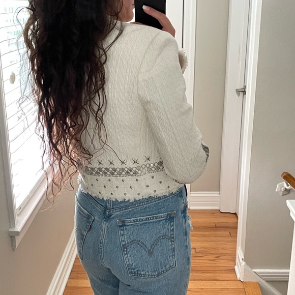 NWT Elie Tahari White Doris Embellished Jacket Suit
Size: S - Picture 2 of 16